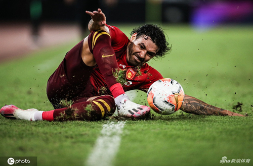 الهلالوالاهليبثمباشركاسالسوبرمواجهةأسطوريةتتجدد